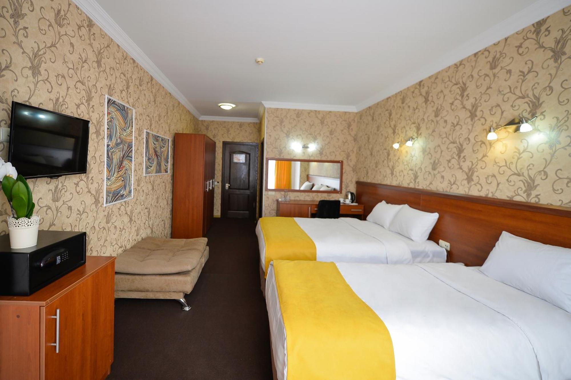 Aura Boutique Hotel باتومي الغرفة الصورة
